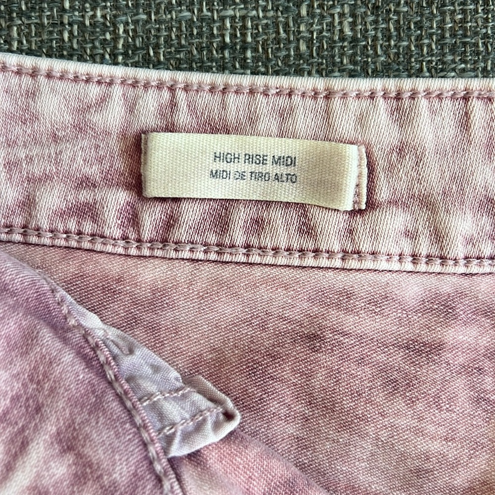 Pink shorts - Picture 3 of 3